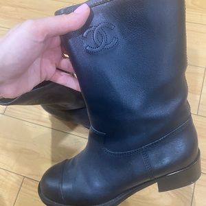 🔴🔴Leather Chanel Boots🔴🔴